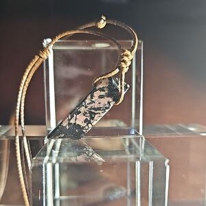 Unique Stone Pendant Necklace